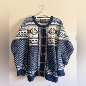 Woolrich vintage Navy and White Nordic Wool Cardigan size large